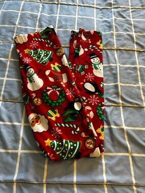 No Boundaries Red Holiday Print Kids Leggings